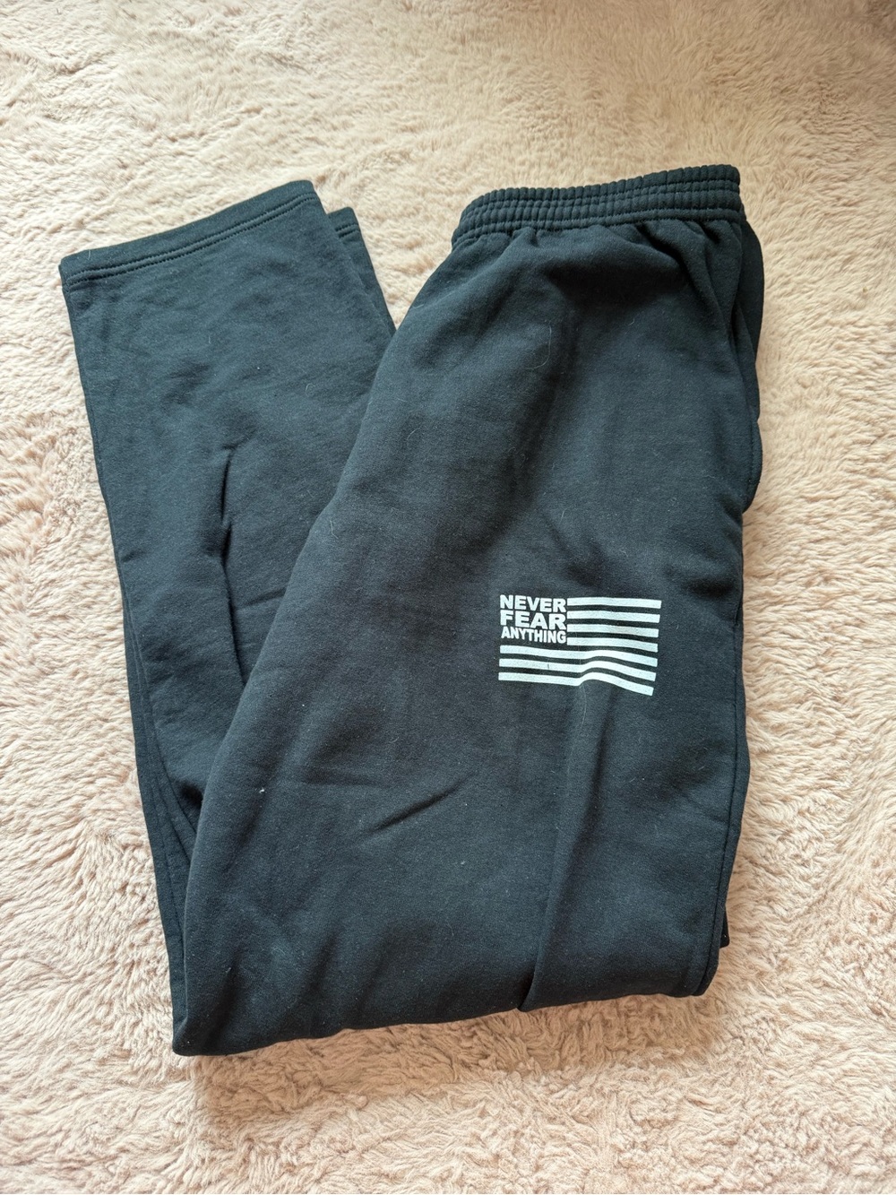 Black 'Never Fear Anything' Graphic Sweatpants